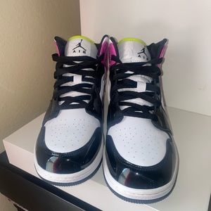 Air Jordan 1 mid se